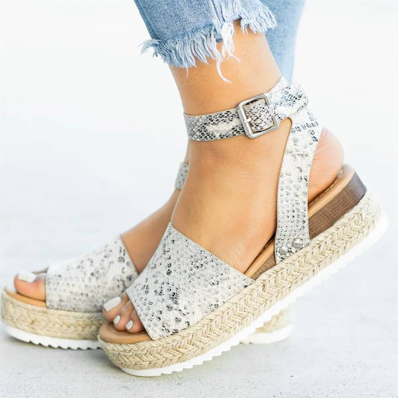 Women Summer Adjustable Buckle Platform Sandals