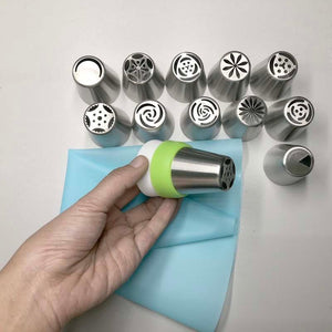 12PC Flower-Shaped Frosting Nozzles Kit